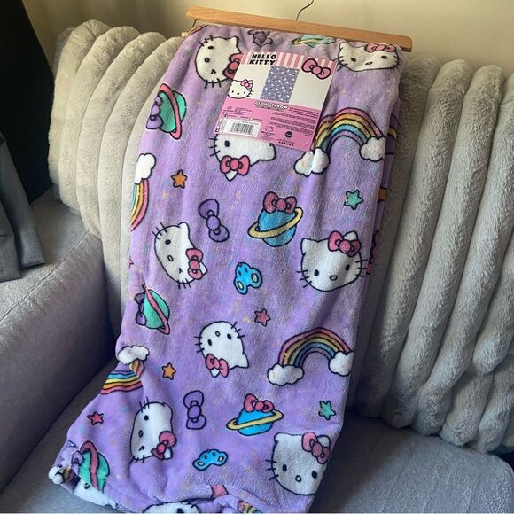 Hello Kitty Blanket - Purple with Planets, Bows and Rainbows - Picture 2 of 9